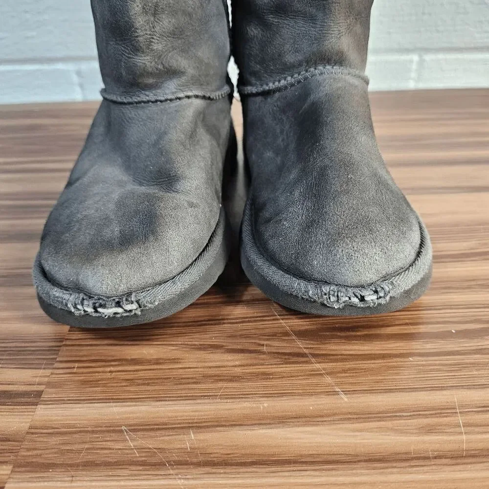 Ugg Girls' Bailey Bow Sheepskin Winter Calf‎ Boots gray Size 3